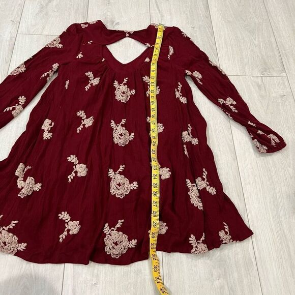 FREE PEOPLE Emma Swing Dress XS Floral Embroidered Cutout Back Boho Gauzy Mini - Picture 3 of 6